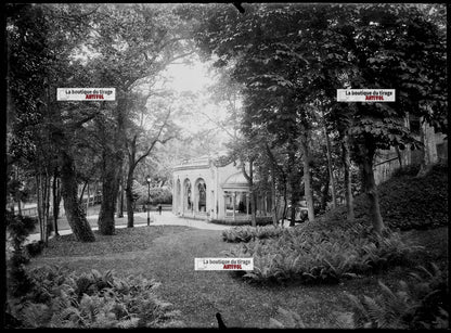 Plaque verre photo ancienne négatif noir et blanc 13x18 cm Vichy Célestins