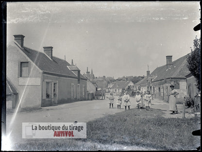 Enfants et familles, village, plaque verre, photo ancienne, négatif 9x12 cm