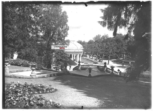 Plaque verre photo ancienne positif noir et blanc 13x18 cm Vittel ville Vosges