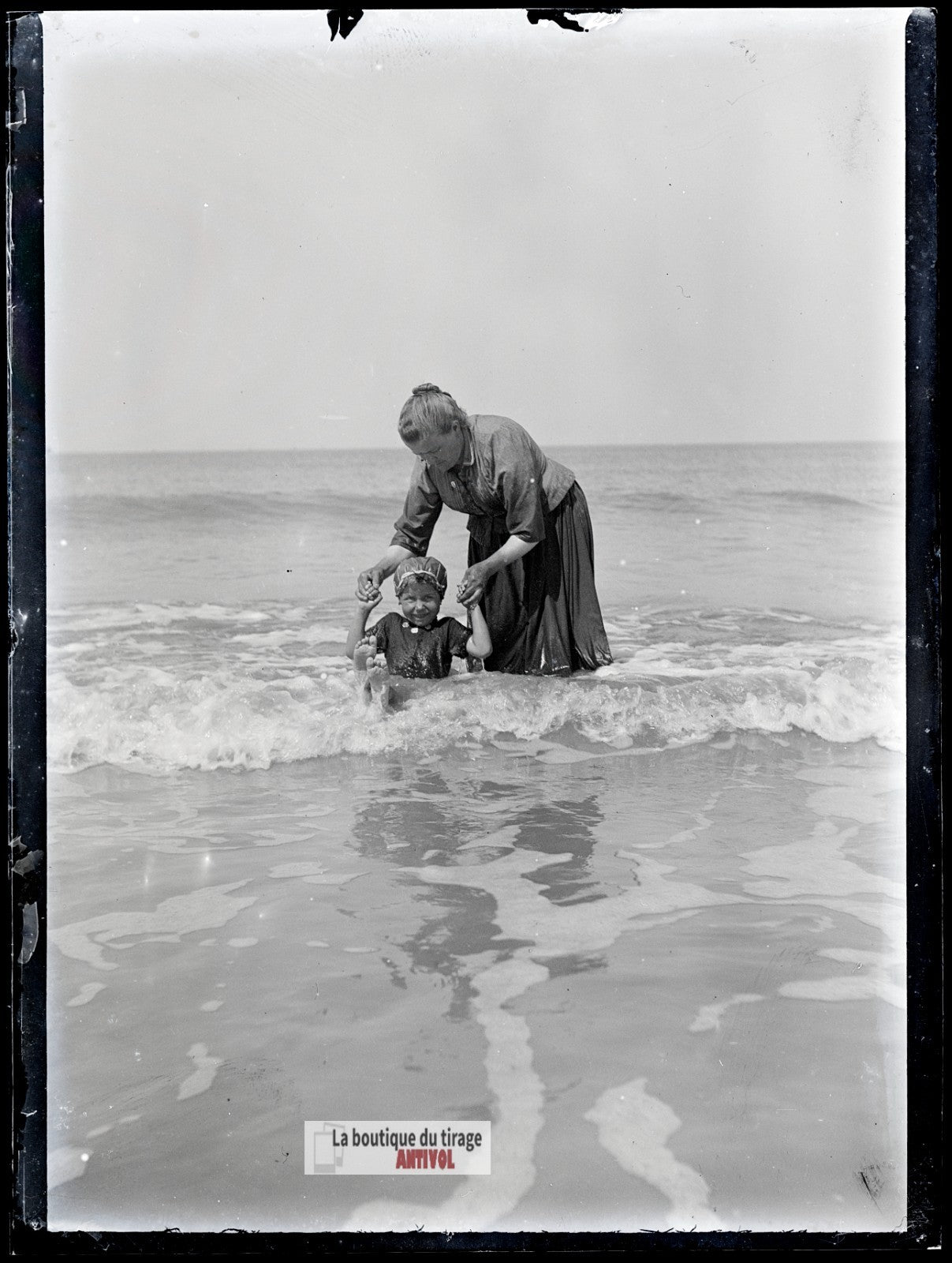 Berck-sur-Mer, enfant baignade, plaque verre photo ancienne, négatif 9x12 cm
