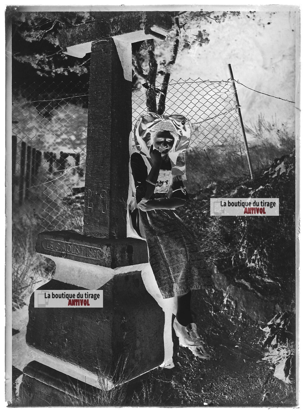 Plaque verre photo ancienne négatif noir et blanc 13x18 cm Trois-Epis fille