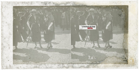 Scène de vie, Longchamp, Paris, plaque verre stéréoscopique, positif 8,5x17 cm