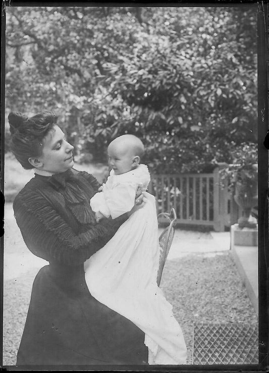 Plaque verre photo ancienne négatif 6x9 cm maman bébé original vintage - La Boutique Du Tirage 