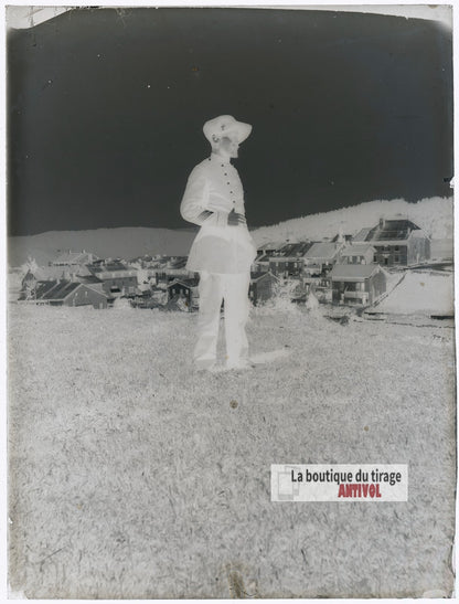 Portrait d'un douanier, montagne, plaque verre photo ancienne, négatif 9x12 cm
