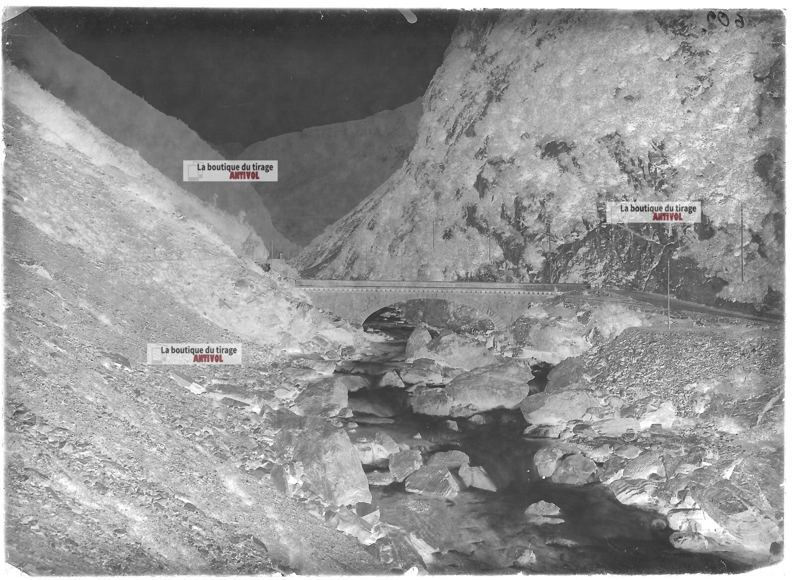 Plaque verre photo ancienne négatif noir et blanc 13x18 cm Haguenau rivière eau