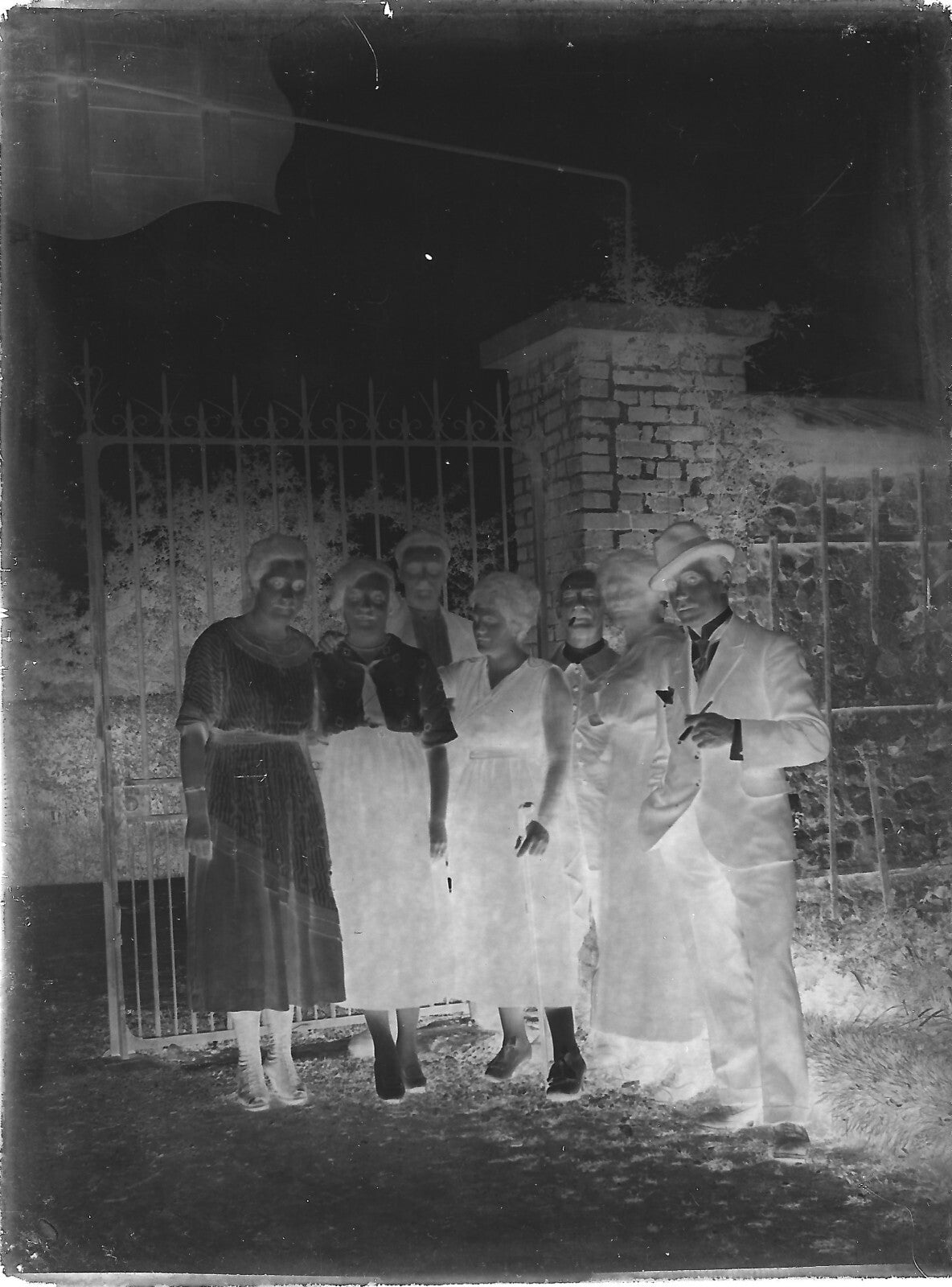 Plaque verre photo ancienne négatif noir et blanc 9x12 cm famille glass plate 