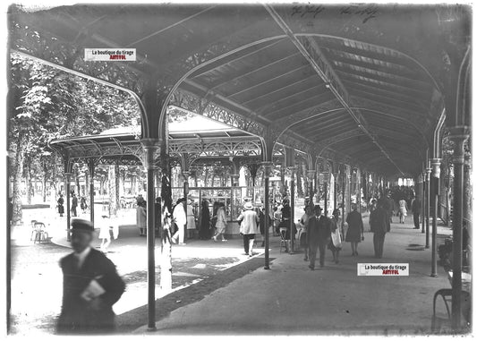 Plaque verre photo ancienne positif noir et blanc 13x18 cm Vichy Source du Parc