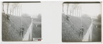 Exercices du génie militaire, plaque verre stéréo, photo ancienne 4,5x10,7 cm
