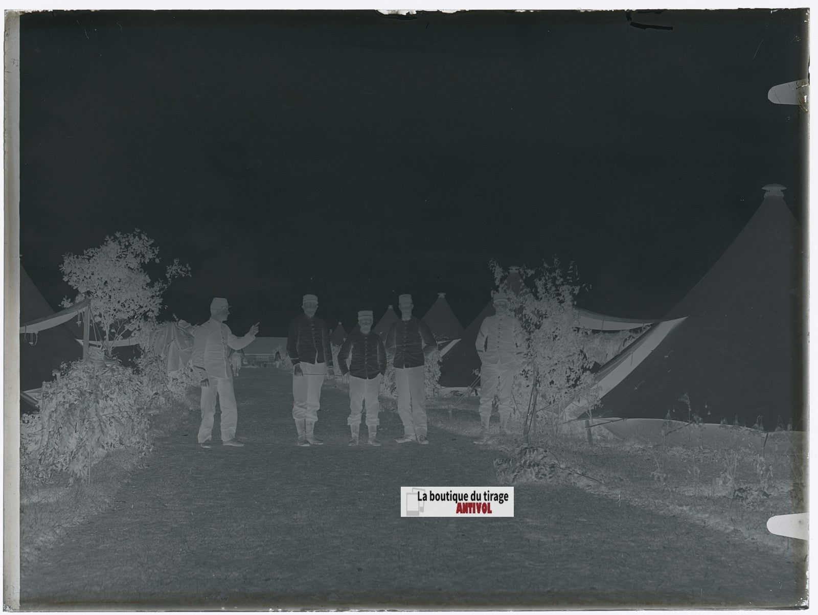 Soldats, Camp militaire, plaque verre, photo ancienne, négatif N&B 9x12 cm