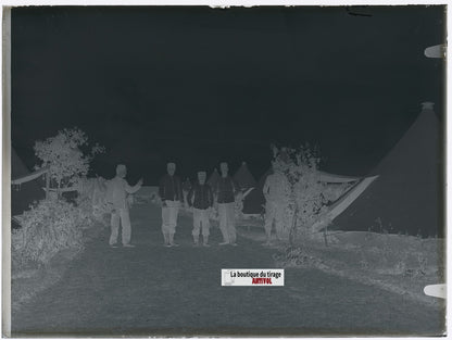 Soldats, Camp militaire, plaque verre, photo ancienne, négatif N&B 9x12 cm