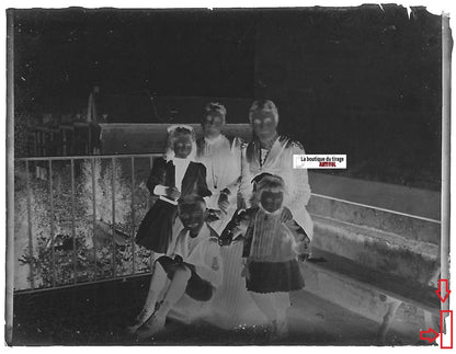 Famille, groupe, enfants, Plaque verre photo, négatif ancien noir & blanc 6x8 cm