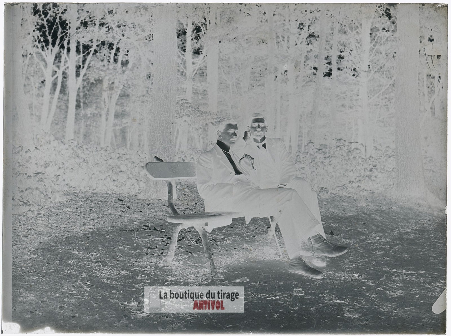 Deux hommes au Bois de Boulogne , plaque verre, photo ancienne, négatif 9x12 cm