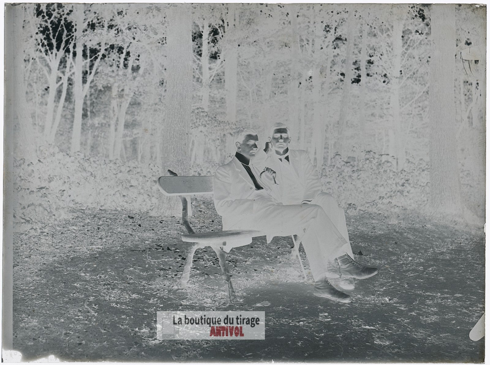 Deux hommes au Bois de Boulogne , plaque verre, photo ancienne, négatif 9x12 cm
