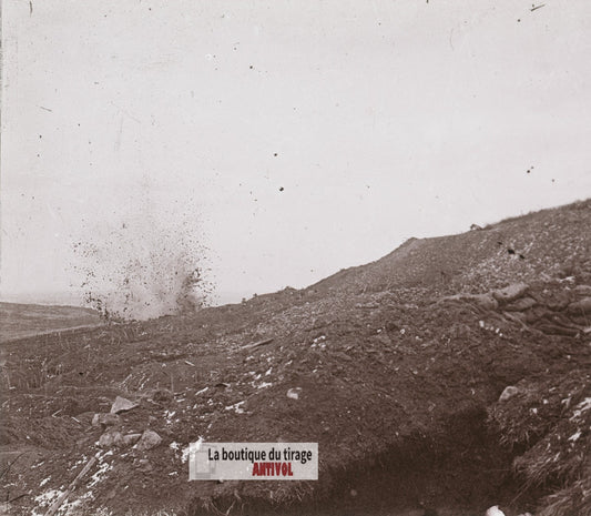 Les Éparges, bombe allemande, guerre WW1, plaque verre stéréo, photo 4,5x10,7 cm
