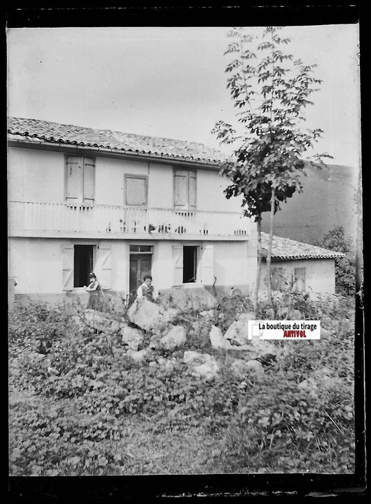 Maison, montagne, Plaque verre photo ancienne, négatif noir & blanc 6x9 cm