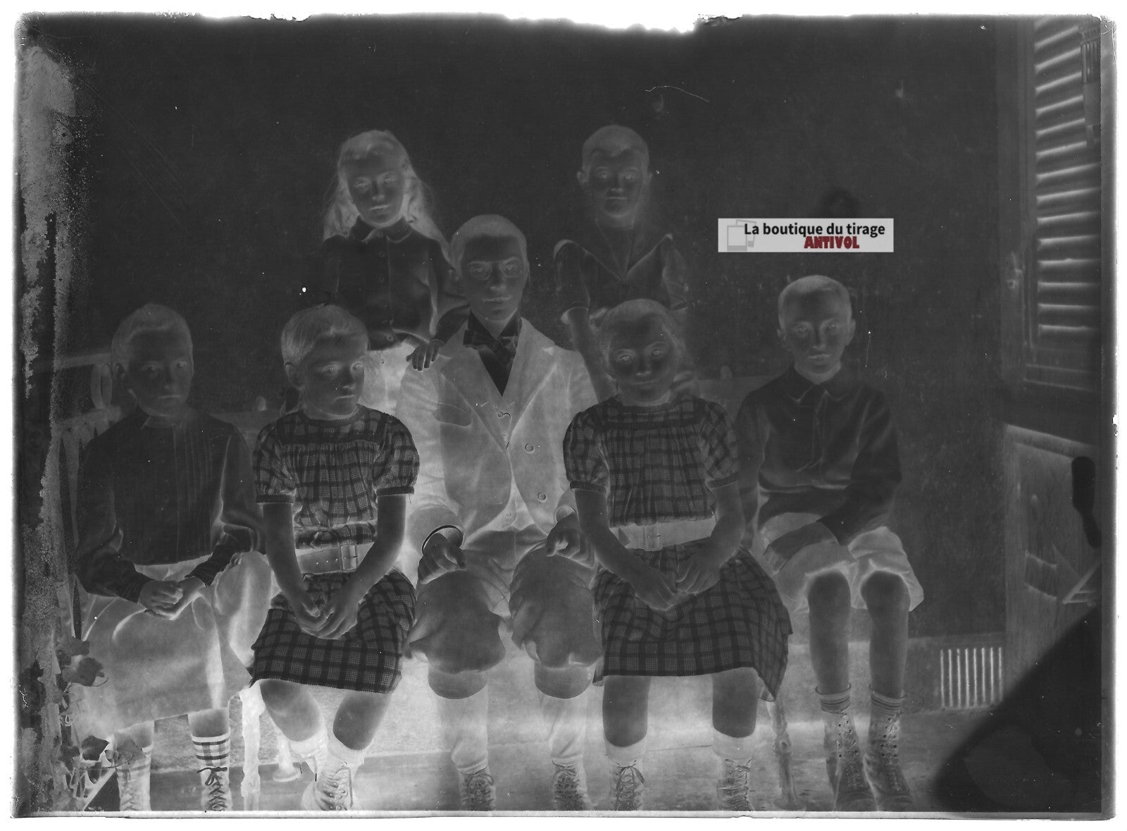 Plaque verre photo ancienne négatif noir et blanc 13x18 cm groupe d'enfants