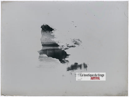 Vue d’un lac depuis une grotte, plaque verre photo ancienne, négatif 9x12 cm