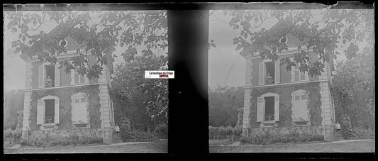 Maison, jardin, Plaque verre photo stéréo, négatif noir & blanc 4,5x10,7 cm