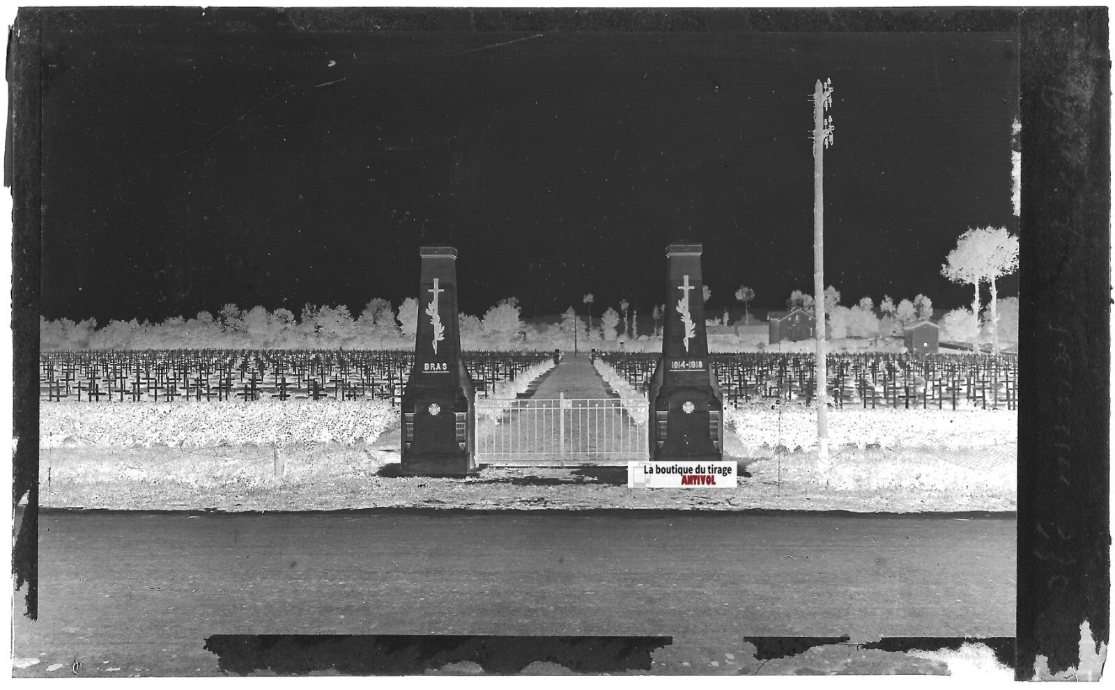 Plaque verre photo négatif noir & blanc 9x14 cm, Bras-sur-Meuse, cimetière