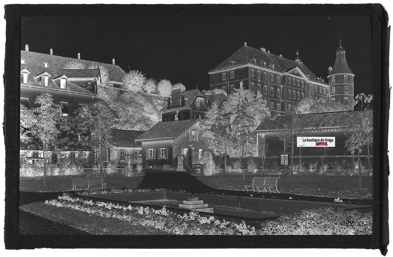 Plaque verre photo vintage négatif noir & blanc 9x14 cm Montbéliard, château