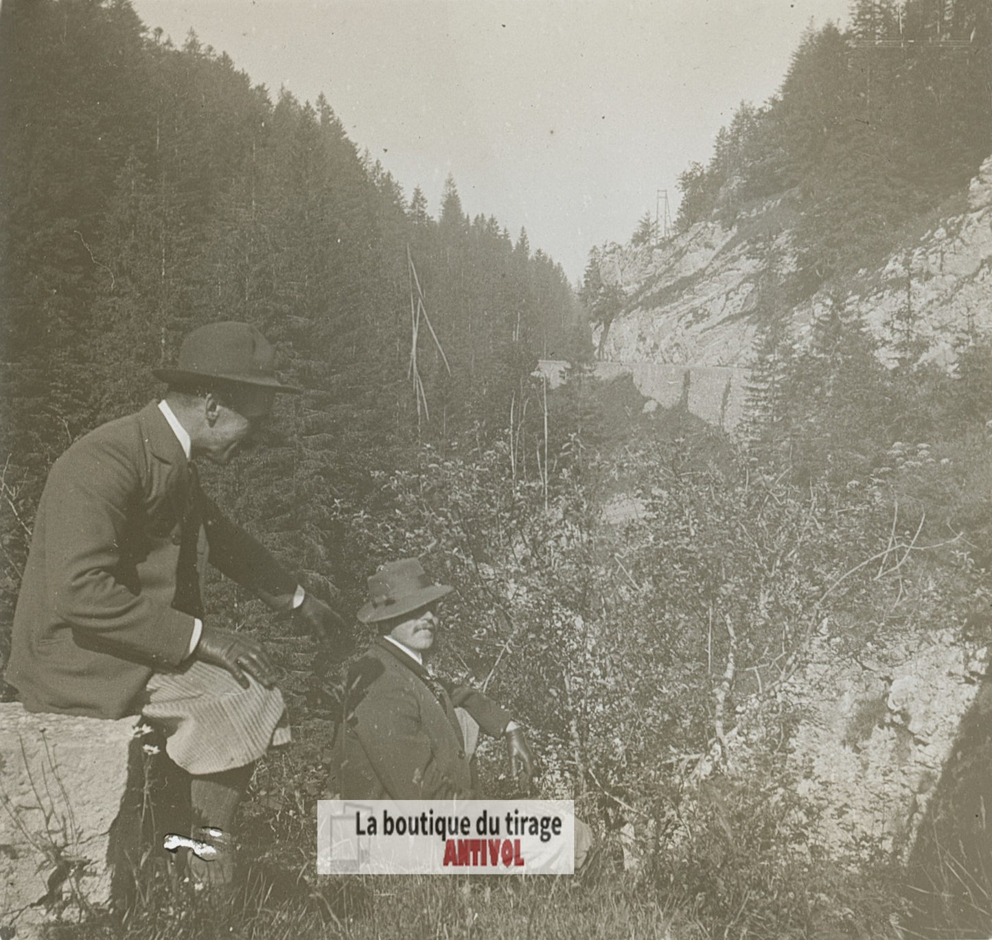 Promeneurs, montagne, plaque verre stéréo, photo ancienne 4,5x10,7 cm