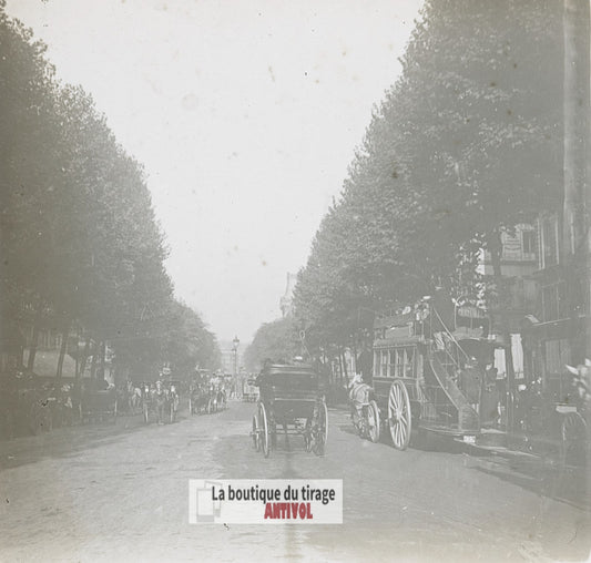 Paris, boulevard et tramway, plaque verre stéréo, photo ancienne 4,5x10,7 cm