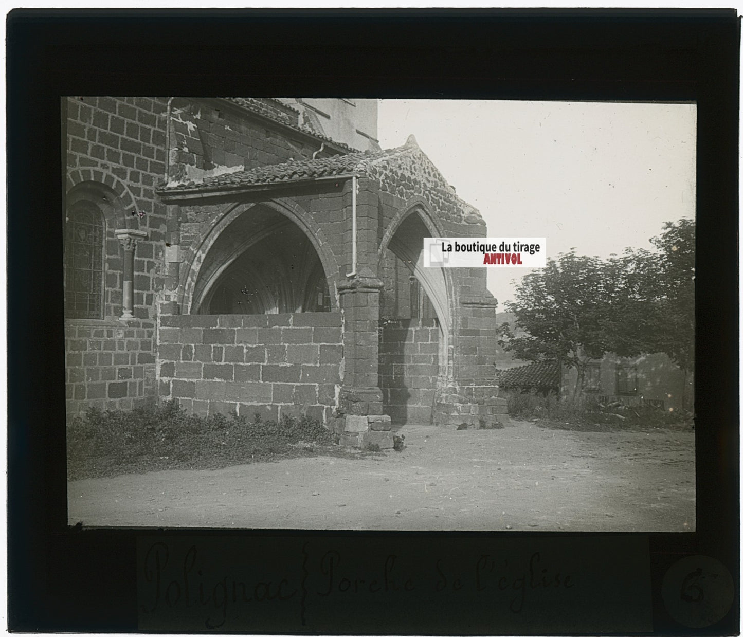 Eglise de Polignac, photo plaque verre, noir & blanc, positif 8,5x10 cm