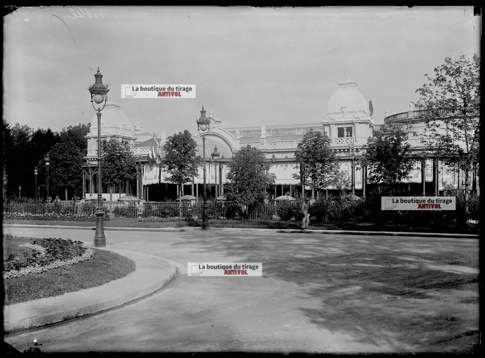 Plaque verre photo ancienne négatif noir et blanc 13x18 cm Vittel casino France