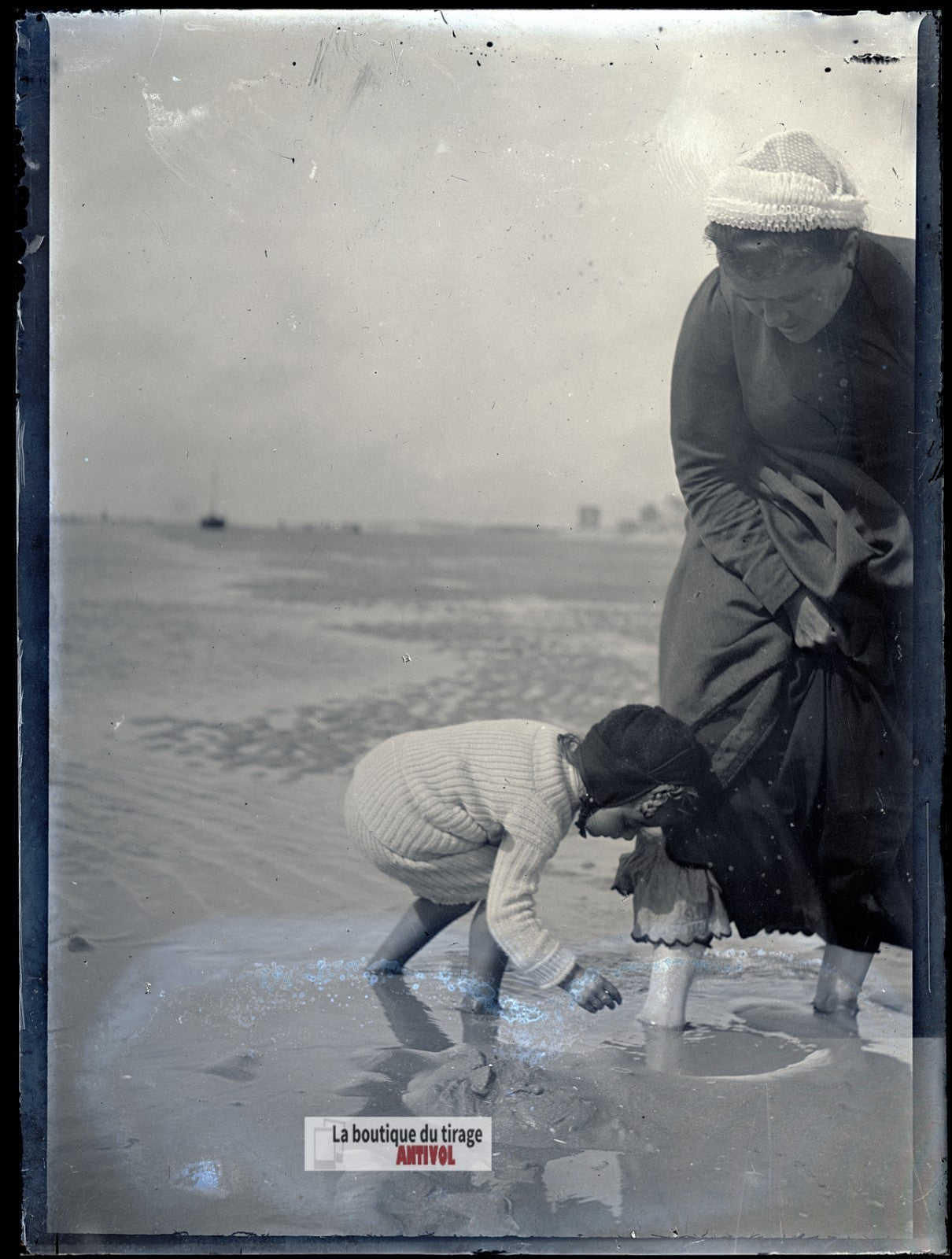 Pêche à pied, Berck-sur-Mer, plaque verre photo ancienne, négatif 9x12 cm