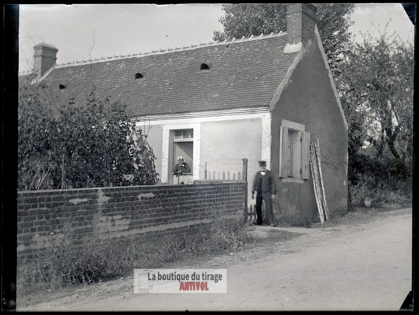 Maison de campagne, paysans, plaque verre, photo ancienne, négatif 9x12 cm