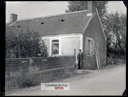 Maison de campagne, paysans, plaque verre, photo ancienne, négatif 9x12 cm