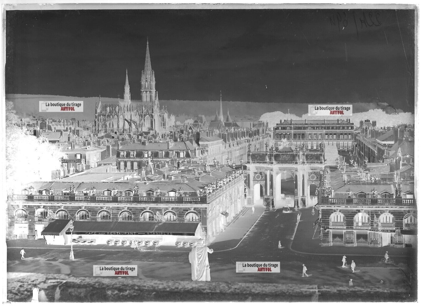 Plaque verre photo ancienne négatif noir et blanc 13x18cm Nancy place Stanislas