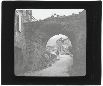 Cotignac, village Var, photo ancienne plaque de verre, positif 8,5x10 cm