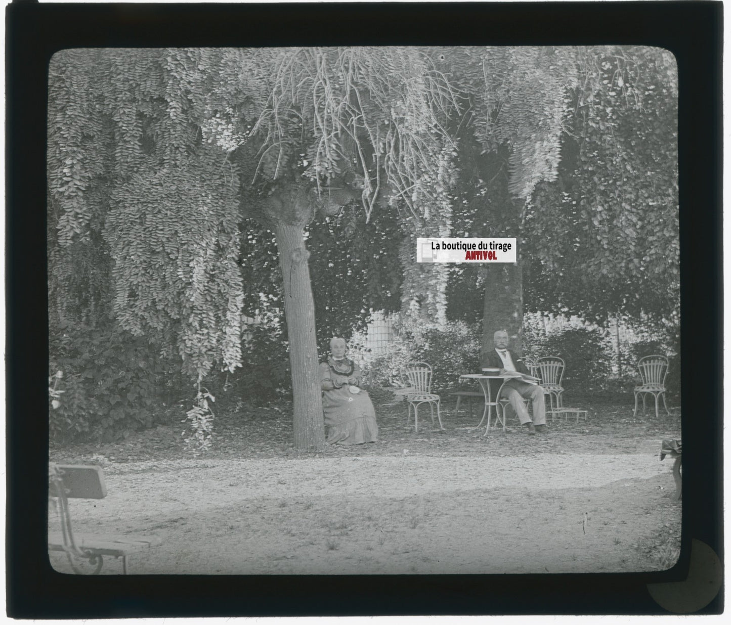 Couple, personnages, photo plaque verre, noir & blanc, positif 8,5x10 cm