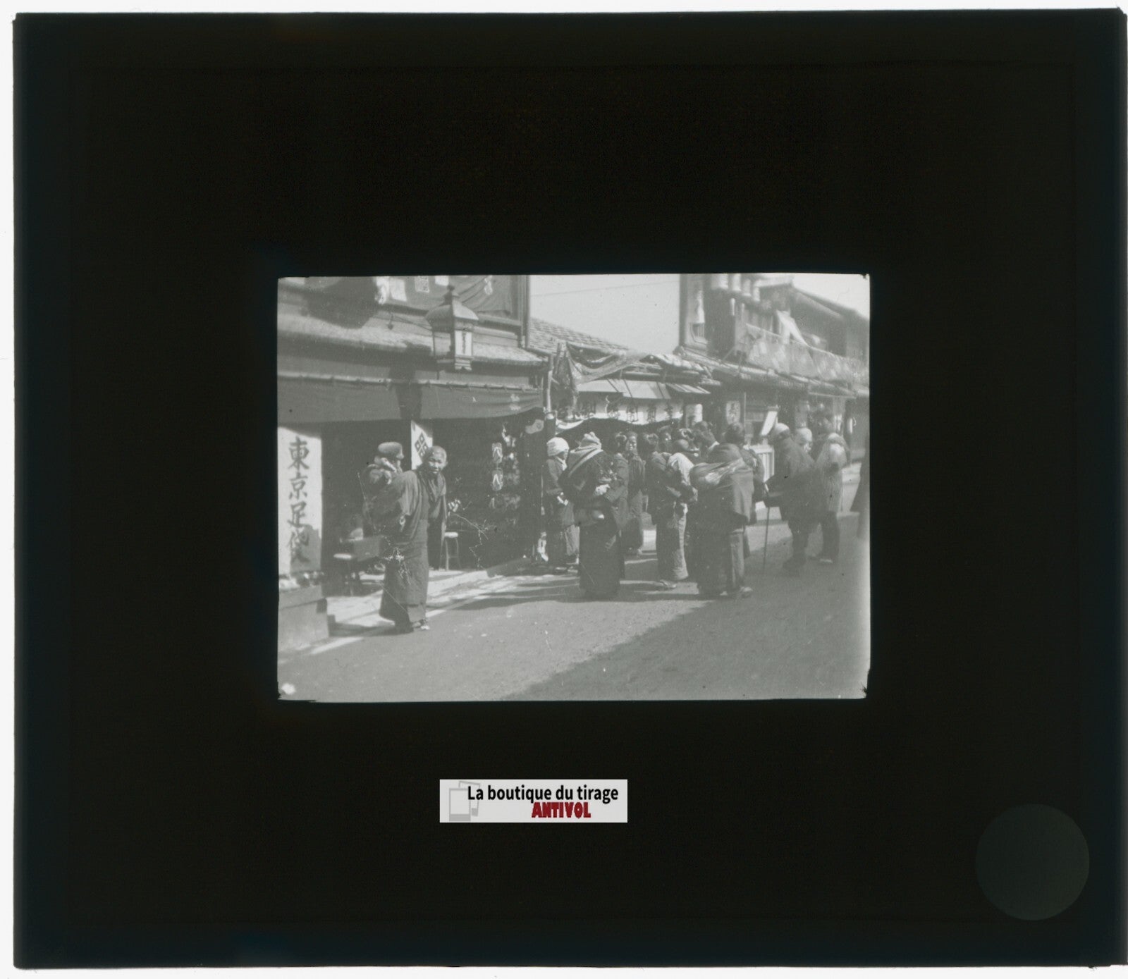 Personnages, Tokyo, Japon, photo plaque verre, noir & blanc, positif 8,5x10 cm