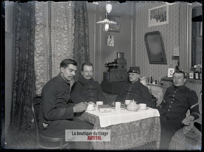 Réveillon des soldats, Paris, plaque verre, photo ancienne, négatif 9x12 cm