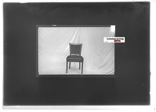 Plaque verre photo ancienne positif noir & blanc 13x18 cm fauteuil vintage