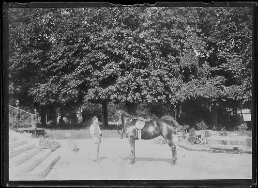 Plaque verre photo négatif noir et blanc 6x9 cm homme cheval glass plate 