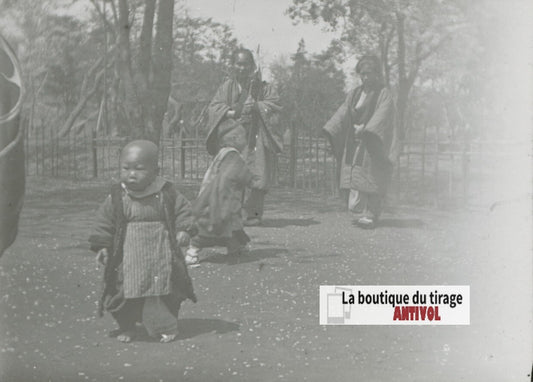 Asie, Japon, enfants, photo plaque verre, noir & blanc, positif 8,5x10 cm