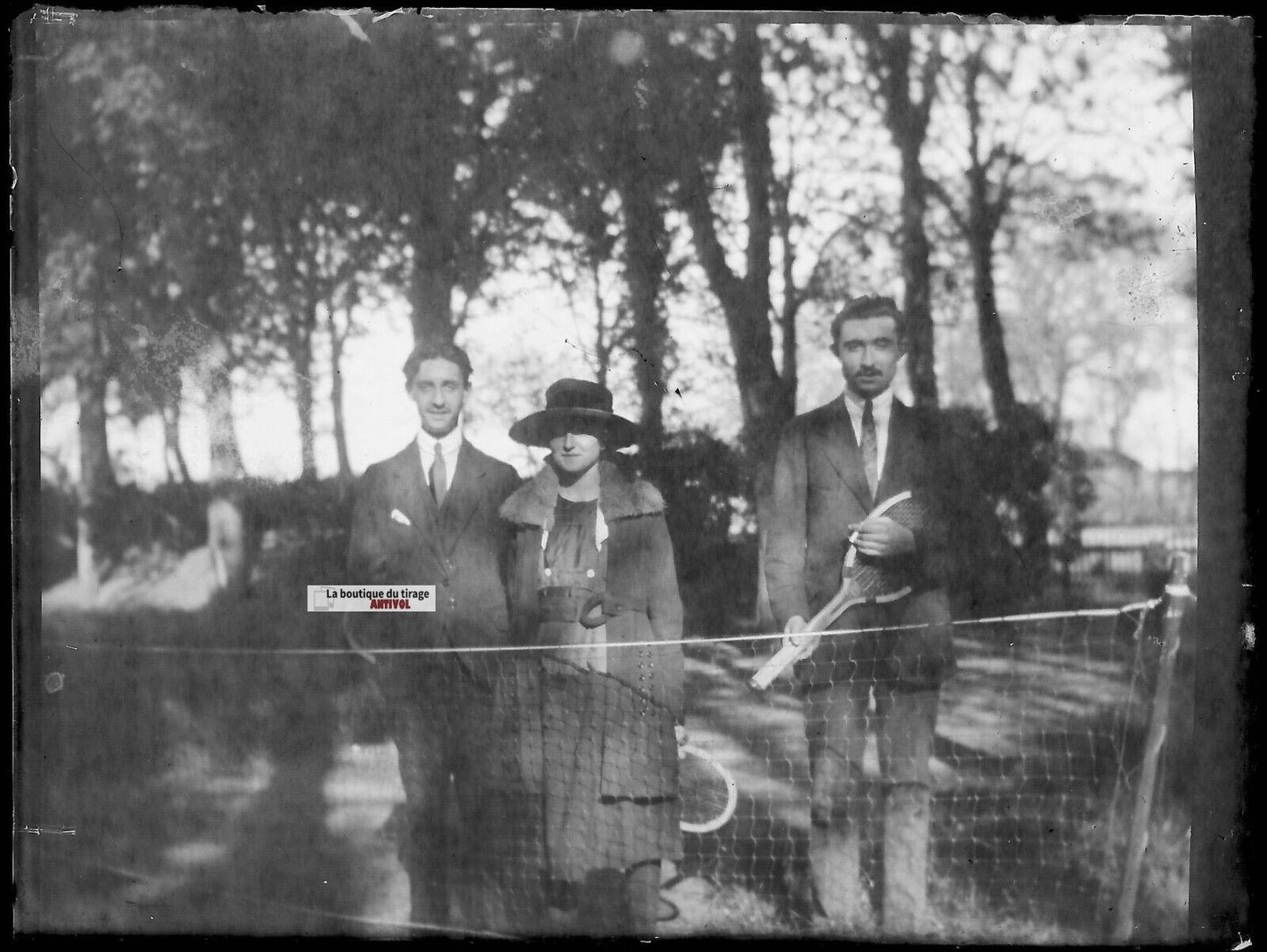 Plaque verre photo ancienne négatif noir et blanc 9x12 cm tennis parc France 