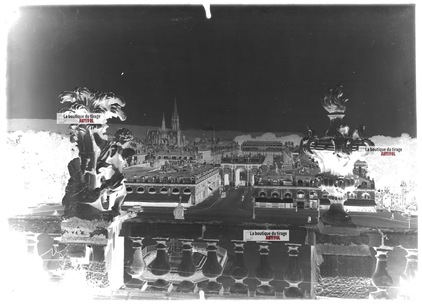 Plaque verre photo ancienne négatif noir et blanc 13x18cm Nancy place Stanislas