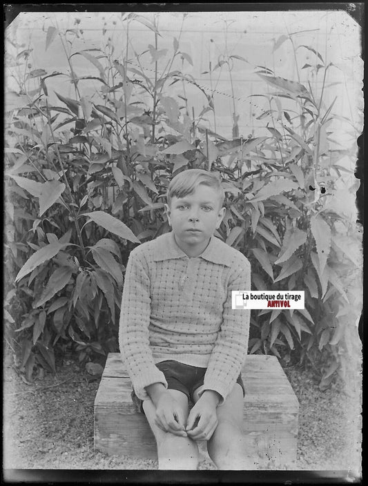 Portrait garçon, Plaque verre photo ancienne, négatif noir & blanc 9x12 cm