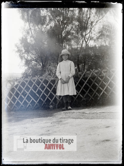 Jeune fille, Oran, Algérie, plaque verre, photo ancienne, négatif 9x12 cm