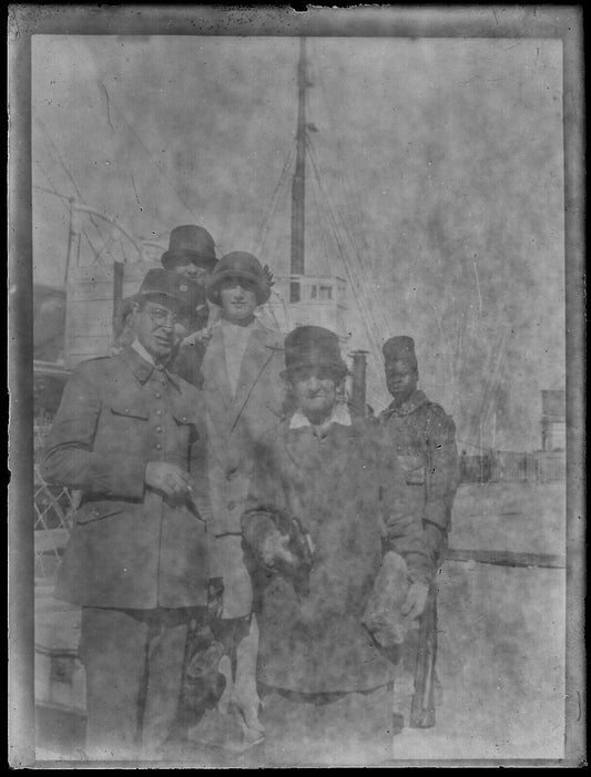 Plaque verre photo ancienne noir et blanc négatif 9x12 cm soldat bateau 