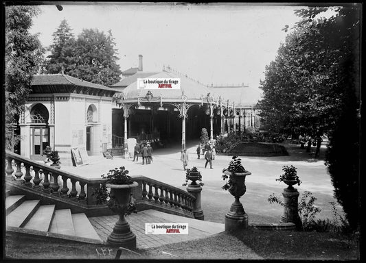 Plaque verre photo ancienne négatif noir et blanc 13x18 cm Vittel galerie therme