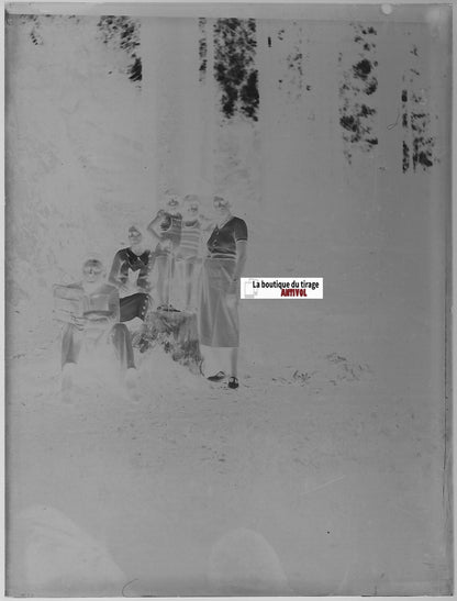 Famille, chat, forêt, Plaque verre photo ancienne, négatif noir & blanc 9x12 cm