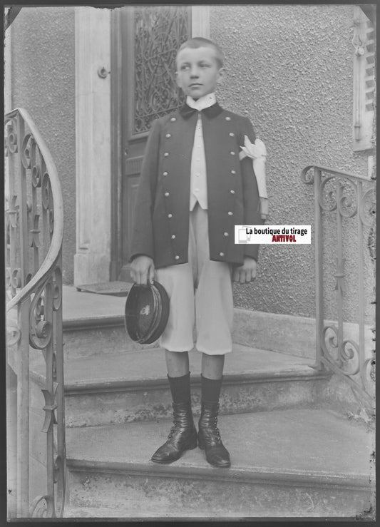Jeune garçon, France, Plaque verre photo ancienne, négatif noir & blanc 13x18 cm