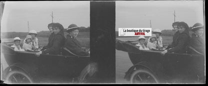 Famille, voiture, Plaque verre stéréoscopie, négatif noir & blanc 4,5x10,7 cm
