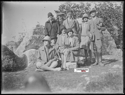 Famille, nature, Plaque verre photo ancienne, négatif noir & blanc 9x12 cm