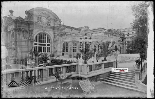 Plaque verre ancienne photo négatif noir & blanc 9x14 cm, Vichy, image fantôme